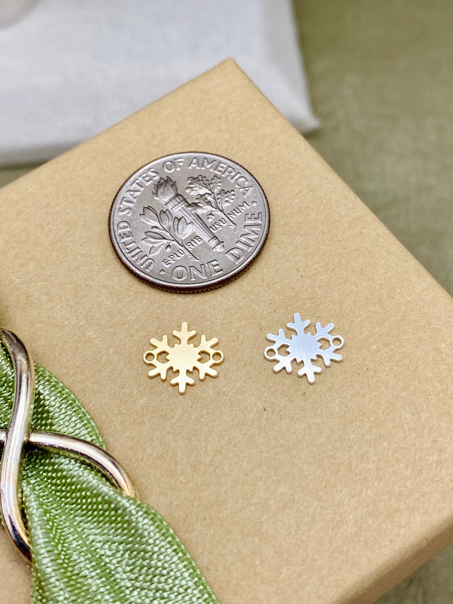 Snowflake Connectors - 2 Pack - L50