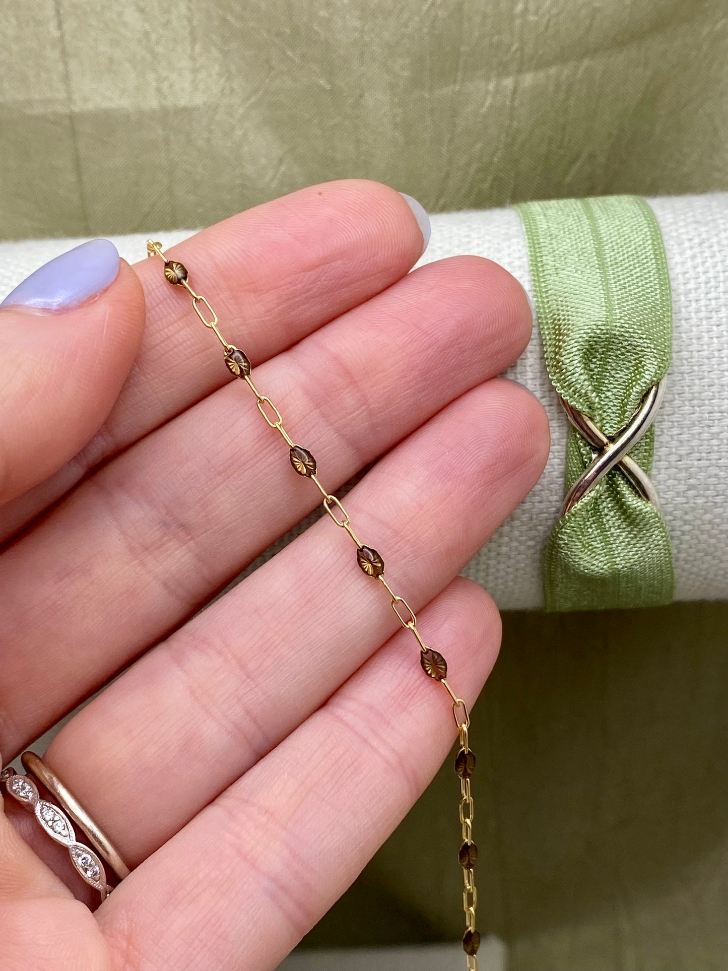 Smoky Espresso Enamel Chain - Sunburst - E28