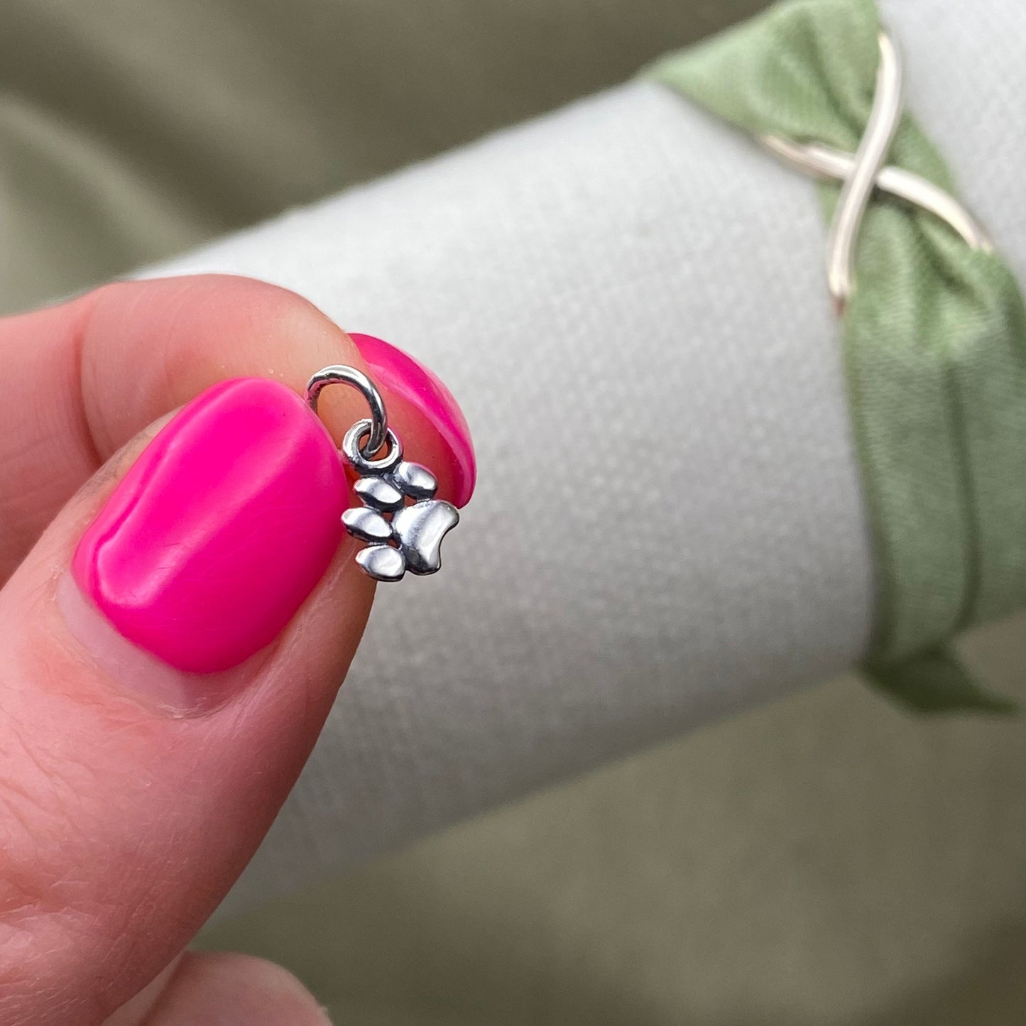 Paw Charms (Puff Paw) - 2 Pack - F31
