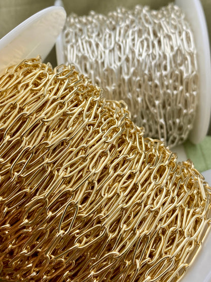 Bling Bling (Huge) Paperclip Chain 3.85 x 10.04mm - C46