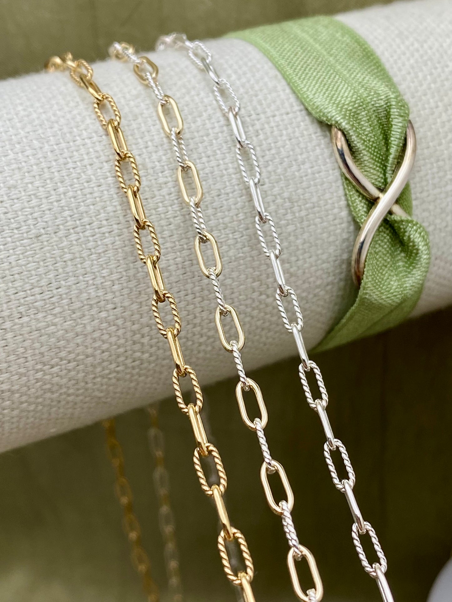 Smooth & Twist Paperclip Chain 3.15mm - C43