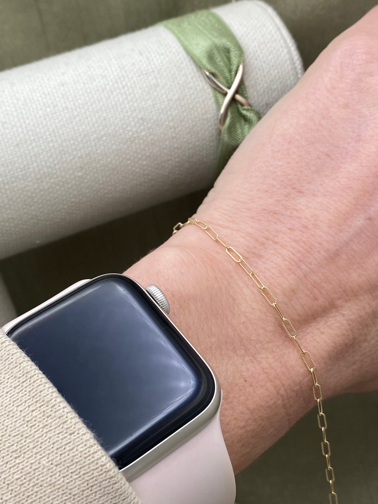 Textured Little Paperclip Chain 1.8mm - C39