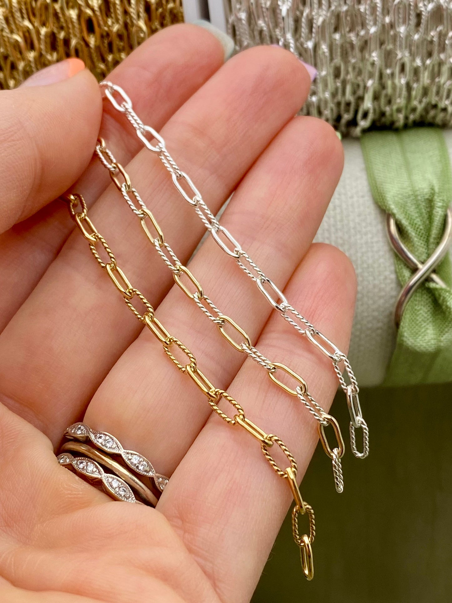 Smooth & Twist Paperclip Chain 3.15mm - C43