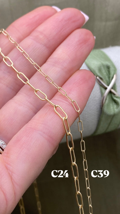 Textured Little Paperclip Chain 1.8mm - C39