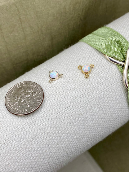 10 - 2 - 6 White Opal Connectors 4mm - 2 Pack - B47