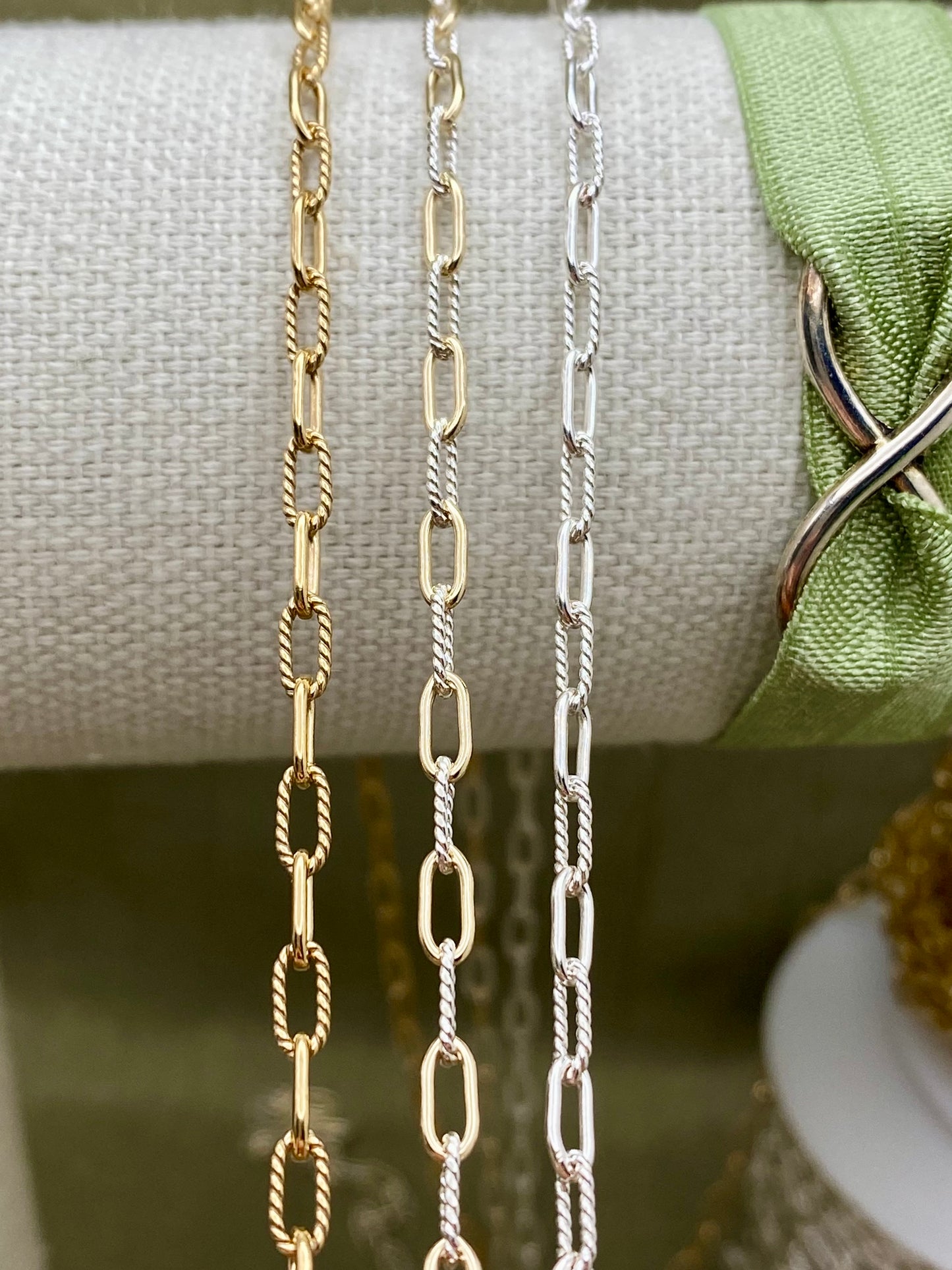 Smooth & Twist Paperclip Chain 3.15mm - C43