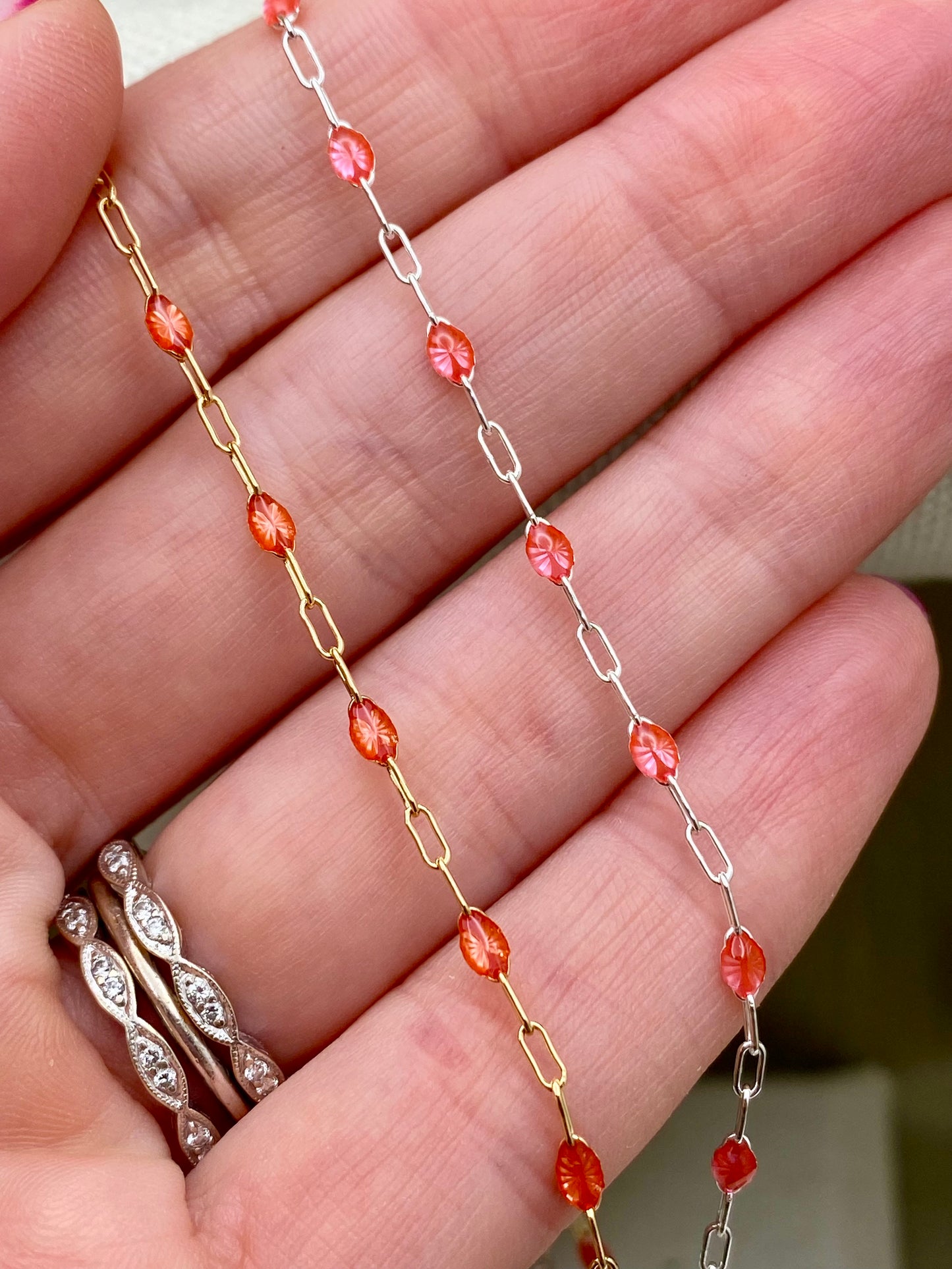 Coral Enamel Chain - Sunburst - E27