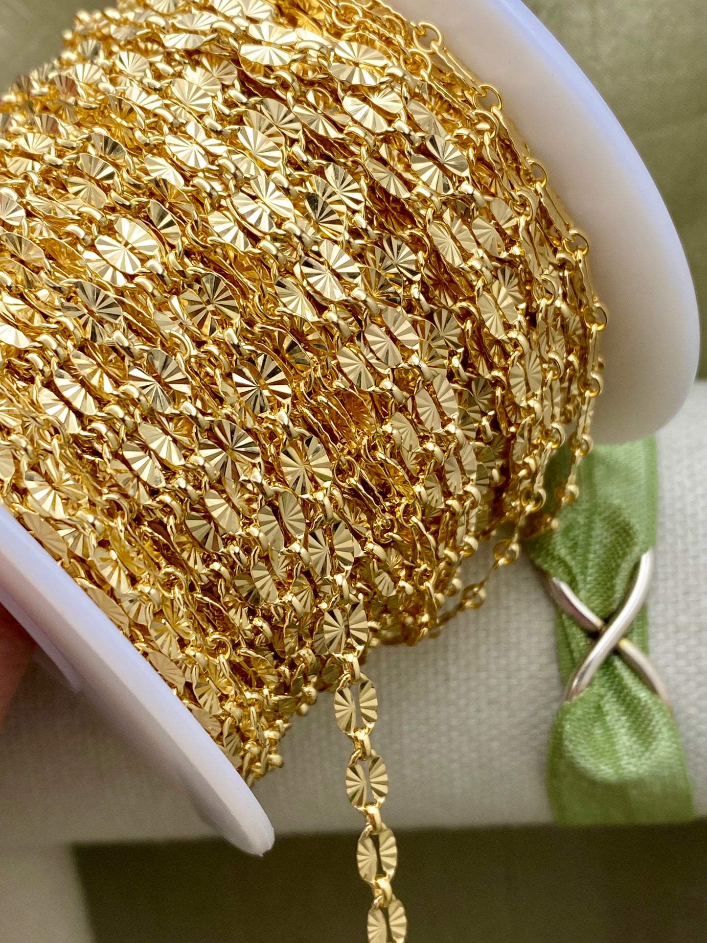 Large Disco Sunburst Chain - C35