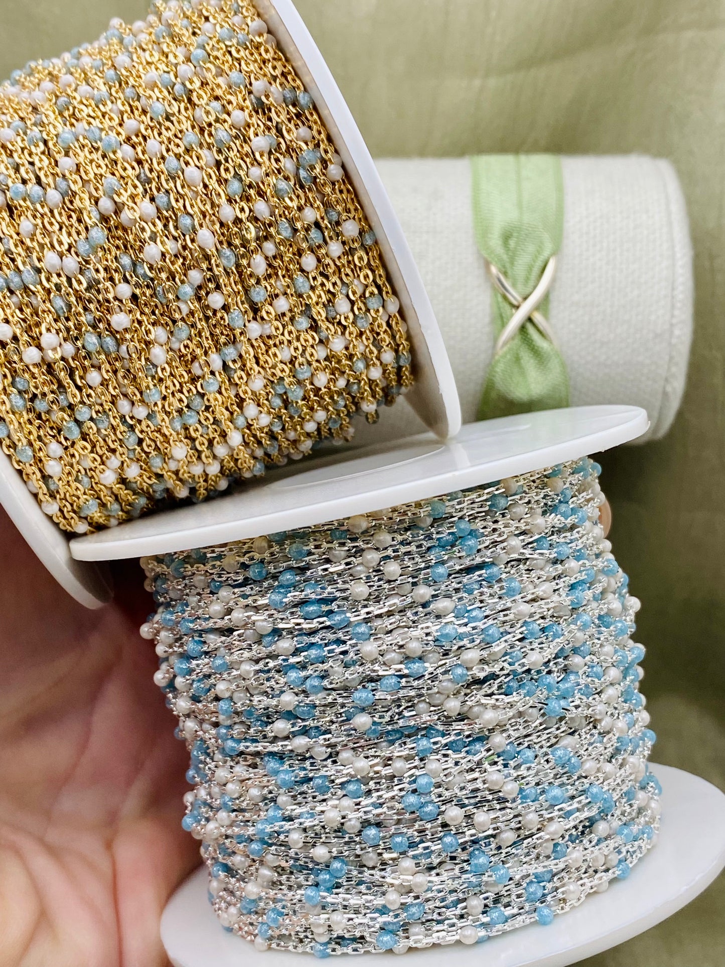 Ice Queen Enamel Chain - Dot Cable - E23