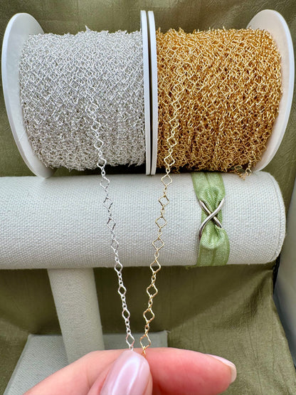 Clover Chain - C28
