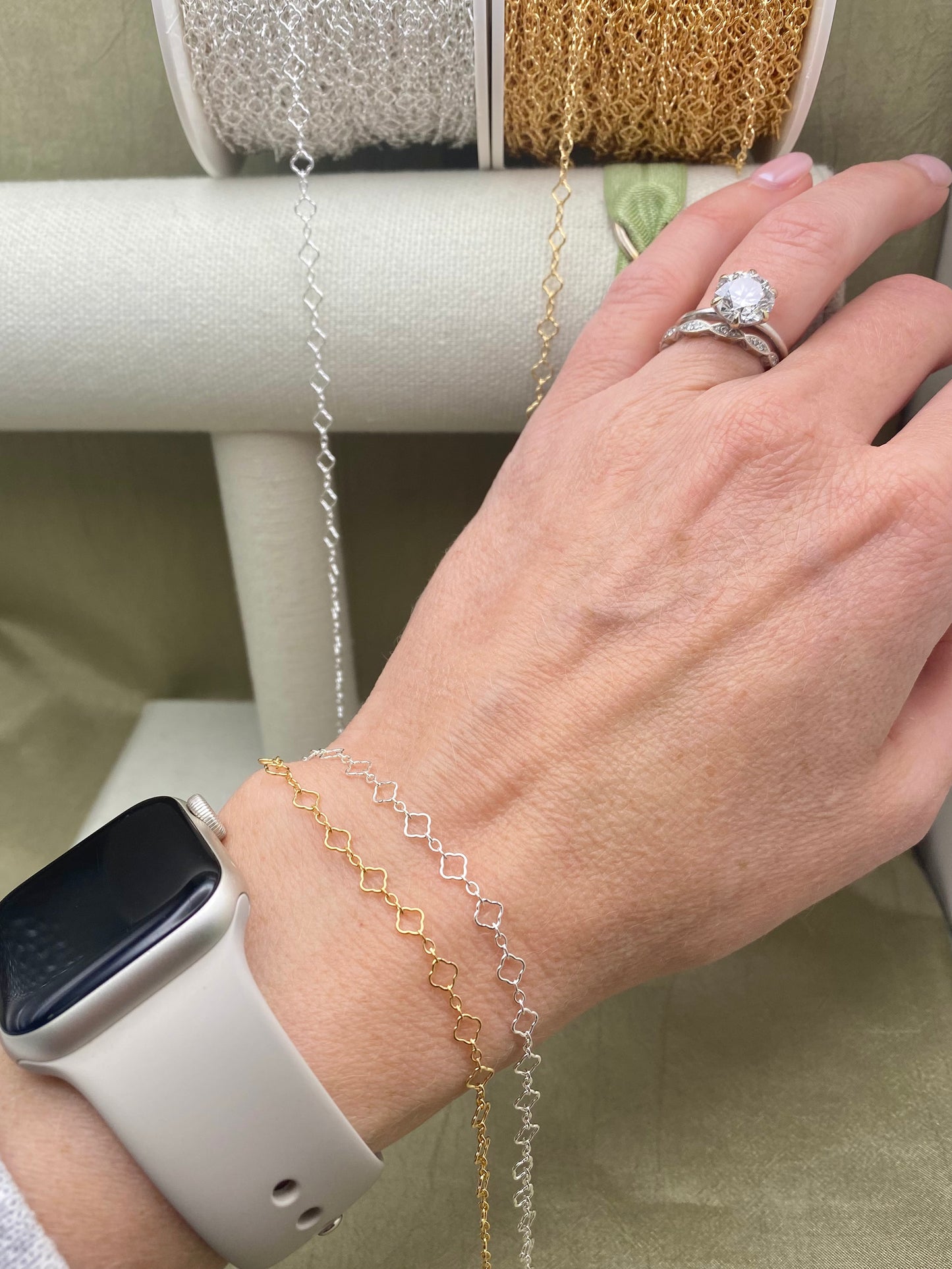 Clover Chain - C28