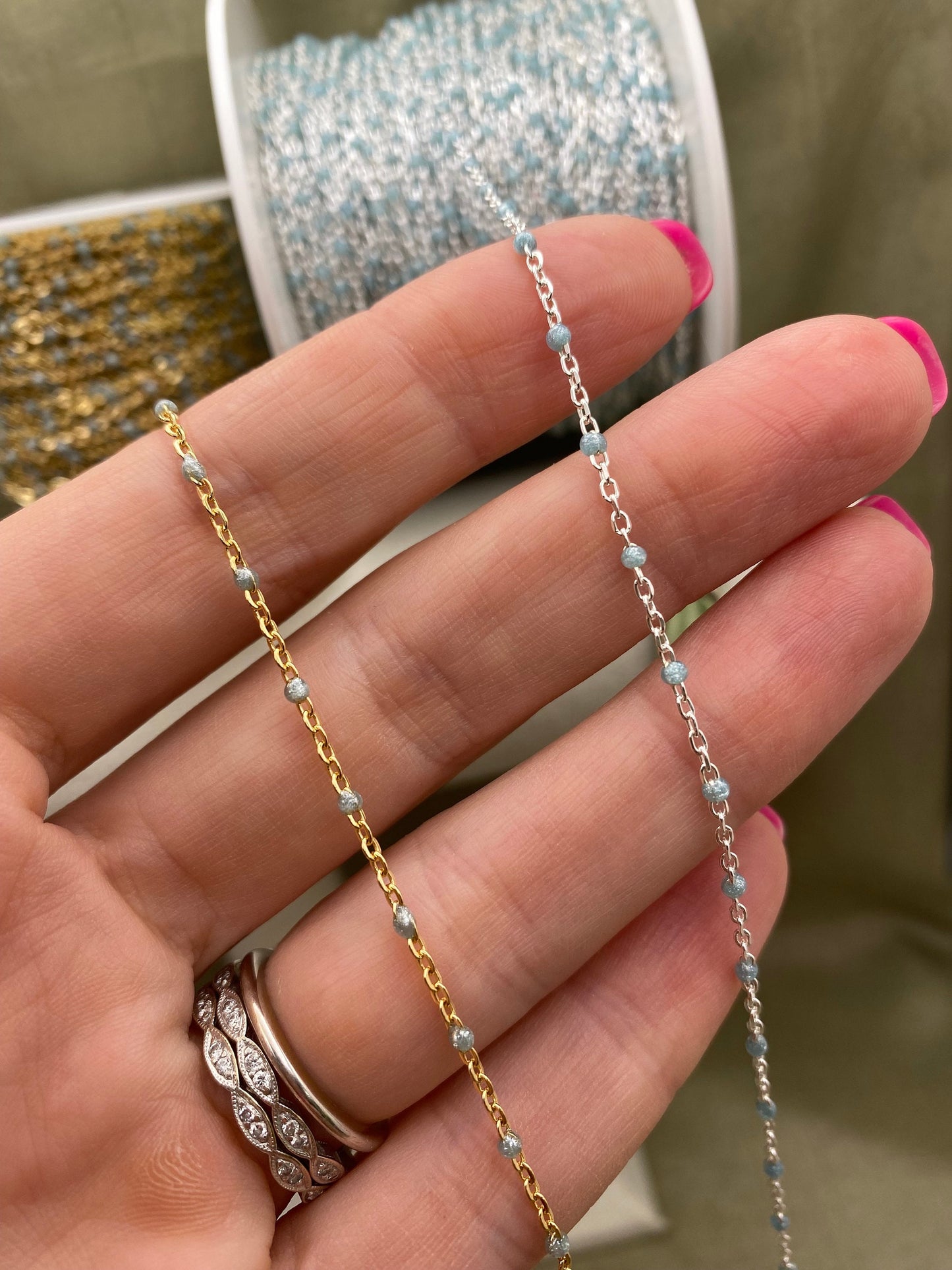 Glitter Blue Enamel Chain - Dot Cable - E18